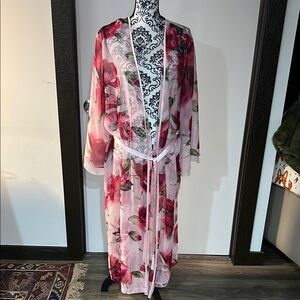 Valerie Stevens Pink and Red Floral Robe
